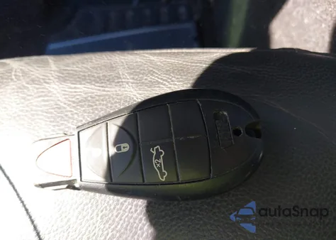 2008 Chrysler 300 Limited z USA, uszkodzony, nr VIN 2C3KA33G68H255957